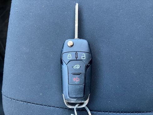 Certified 2024 Ford Transit 250 Low Roof w/ Exterior Upgrade Package image 31