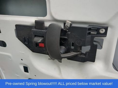 Used 2016 Chevrolet Express 2500 RWD image 34