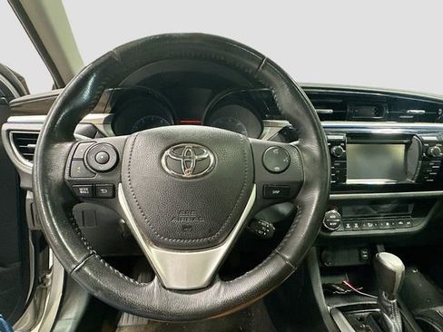 Used 2016 Toyota Corolla S FWD image 13