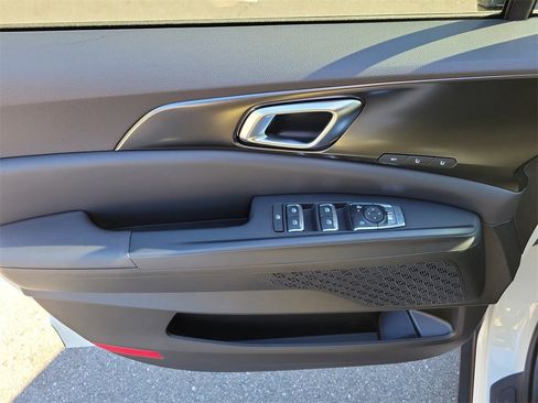 New 2026 Kia Carnival SX image 21