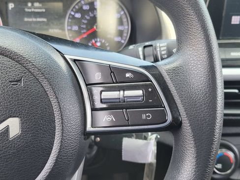 Used 2023 Kia Forte LXS FWD image 8