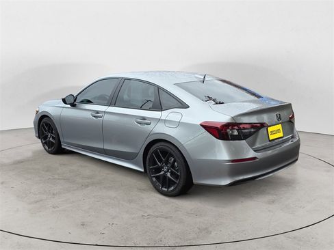 Certified 2025 Honda Civic Sport image 3