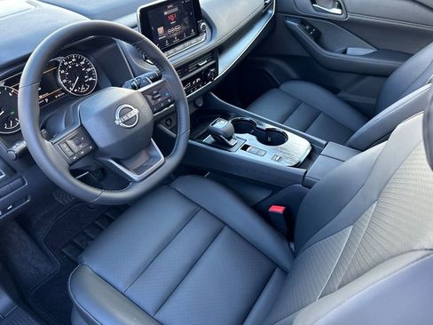 New 2026 Nissan Rogue SV image 8