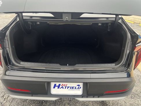 Used 2025 Kia K4 LXS image 18