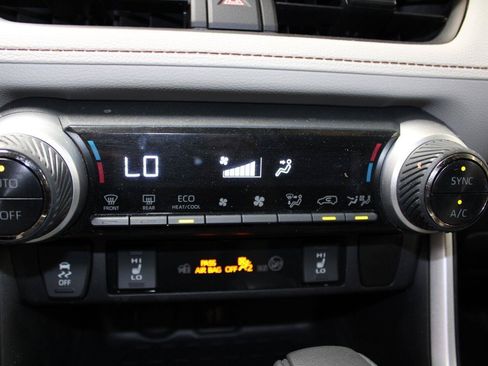 Used 2024 Toyota RAV4 XLE w/ Convenience Package AWD/4WD image 24