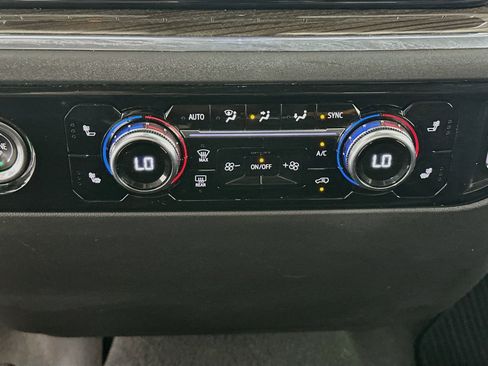 Used 2024 GMC Sierra 1500 Elevation AWD/4WD image 23