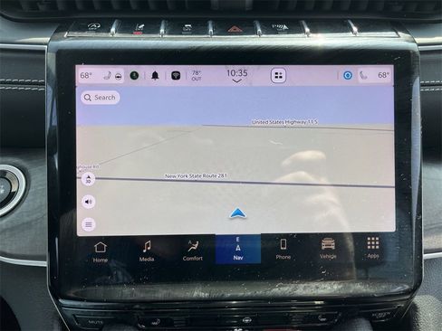 Used 2023 Jeep Grand Cherokee L Limited w/ Black Appearance Package image 14