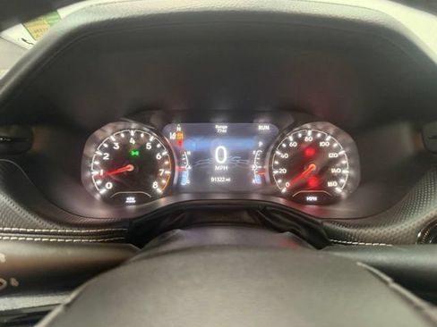Used 2023 Jeep Compass Latitude w/ Sun and Sound Group AWD/4WD image 29