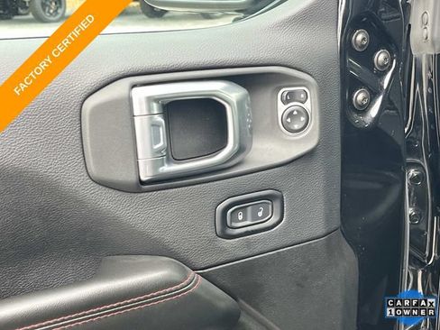 Certified 2025 Jeep Wrangler Unlimited Rubicon AWD/4WD image 27