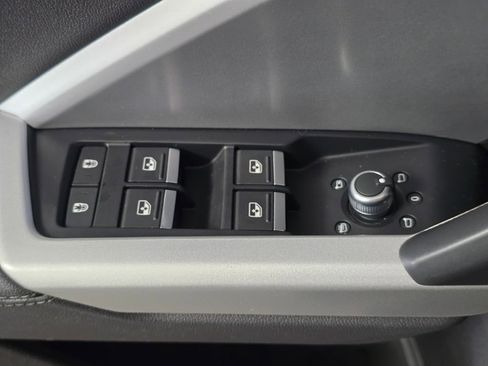 Used 2022 Audi Q3 2.0T Premium Plus w/ Premium Plus Package image 12