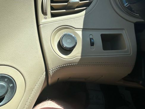 Used 2011 Buick LaCrosse CXL FWD image 24