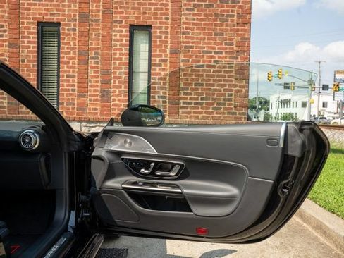 Used 2022 Mercedes-Benz SL 63 AMG 4MATIC image 27