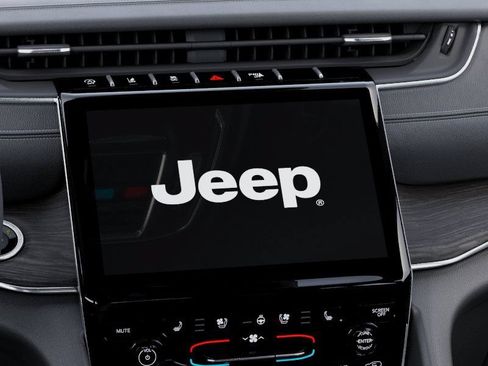 New 2025 Jeep Grand Cherokee Overland w/ Adv Protech Group III AWD/4WD image 19