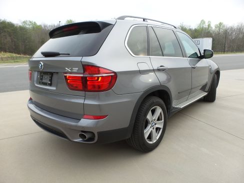 Used 2013 BMW X5 xDrive35d image 52