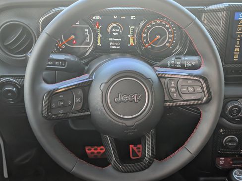 Used 2024 Jeep Wrangler Unlimited Rubicon w/ Technology Group AWD/4WD image 12