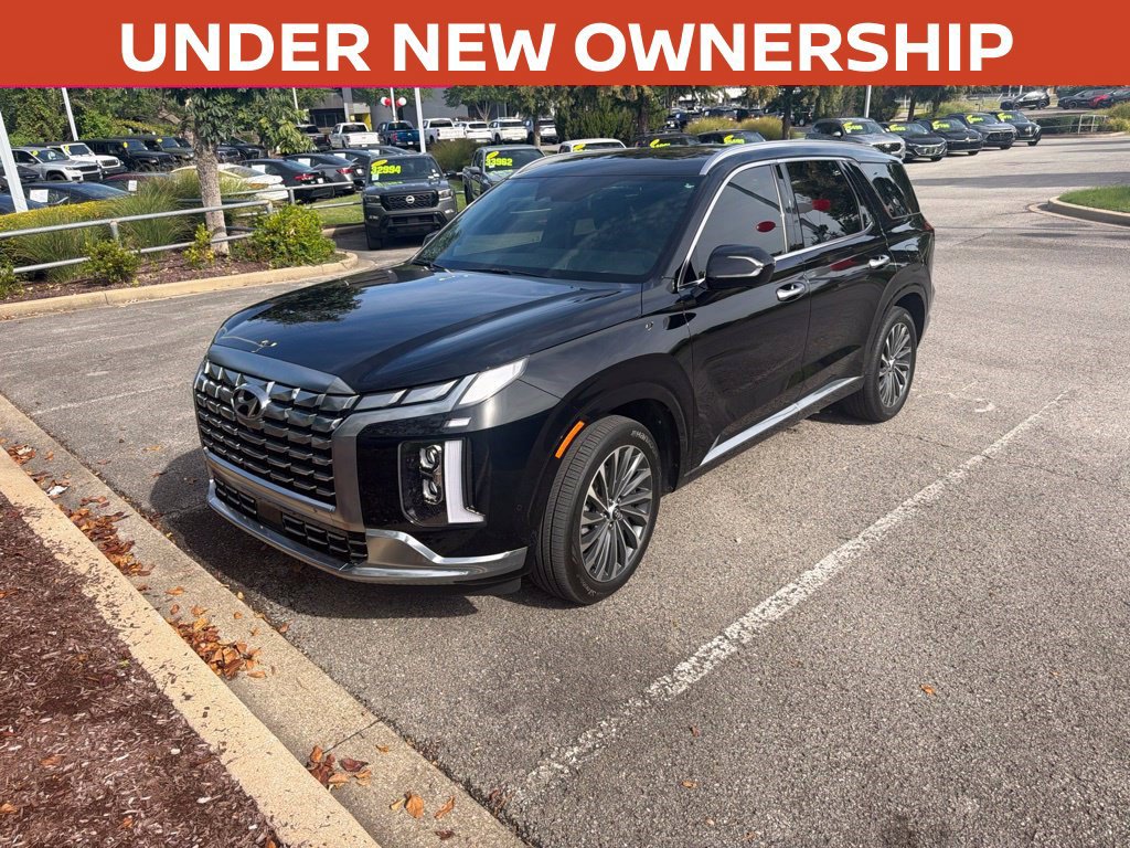 Used 2024 Hyundai Palisade Calligraphy FWD image 1