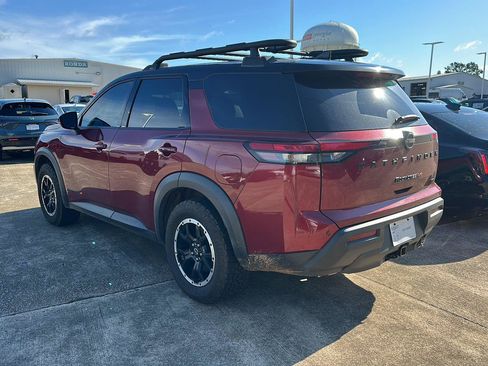 Used 2023 Nissan Pathfinder Rock Creek AWD/4WD image 2