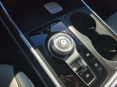 New 2026 Kia Carnival EX image 35