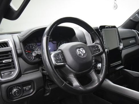 Used 2023 RAM 1500 Laramie AWD/4WD image 12