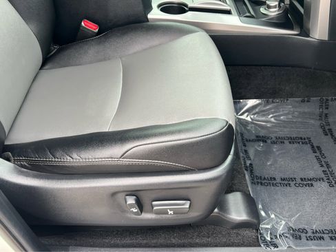 Used 2022 Toyota 4Runner SR5 Premium w/ Moonroof Package image 19