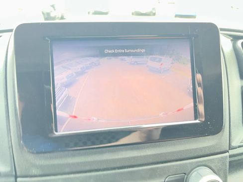 Used 2025 RAM ProMaster 2500 w/ U-Haul Equipment Group FWD image 21