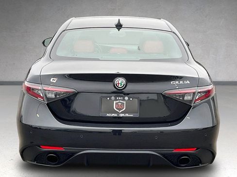 Used 2024 Alfa Romeo Giulia Veloce AWD/4WD image 4