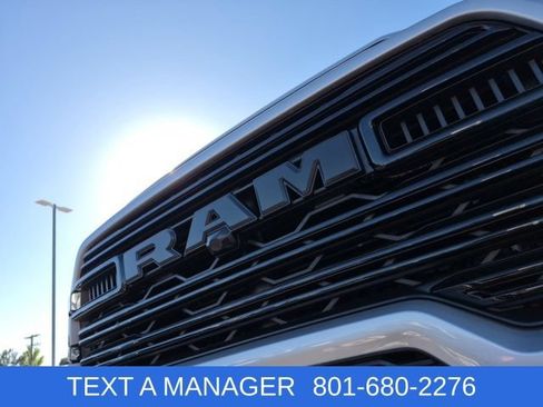 New 2026 RAM 2500 Laramie AWD/4WD image 7