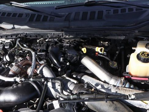 Used 2017 Ford F450 Lariat w/ Lariat Ultimate Package AWD/4WD image 12