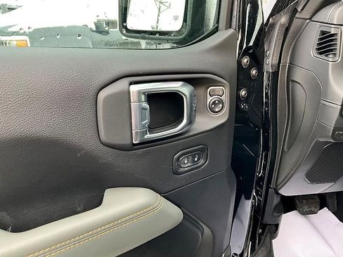New 2026 Jeep Gladiator Mojave AWD/4WD image 12