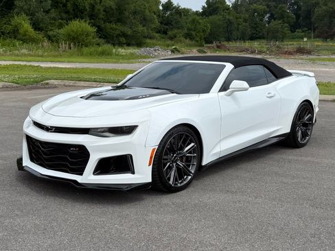 Used 2020 Chevrolet Camaro ZL1 RWD image 10