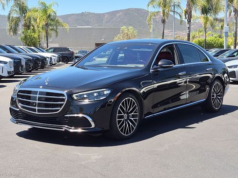 Used 2022 Mercedes-Benz S 580 4MATIC Sedan image 5