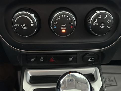 Used 2016 Jeep Compass High Altitude AWD/4WD image 19