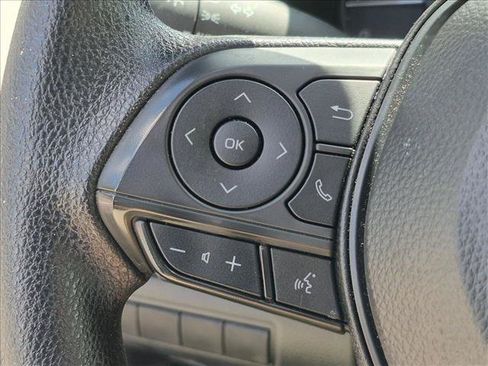 Used 2025 Toyota Corolla LE FWD image 11