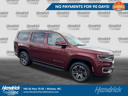 Used 2022 Jeep Wagoneer Series III w/ Flexible Seating Group AWD/4WD image 1
