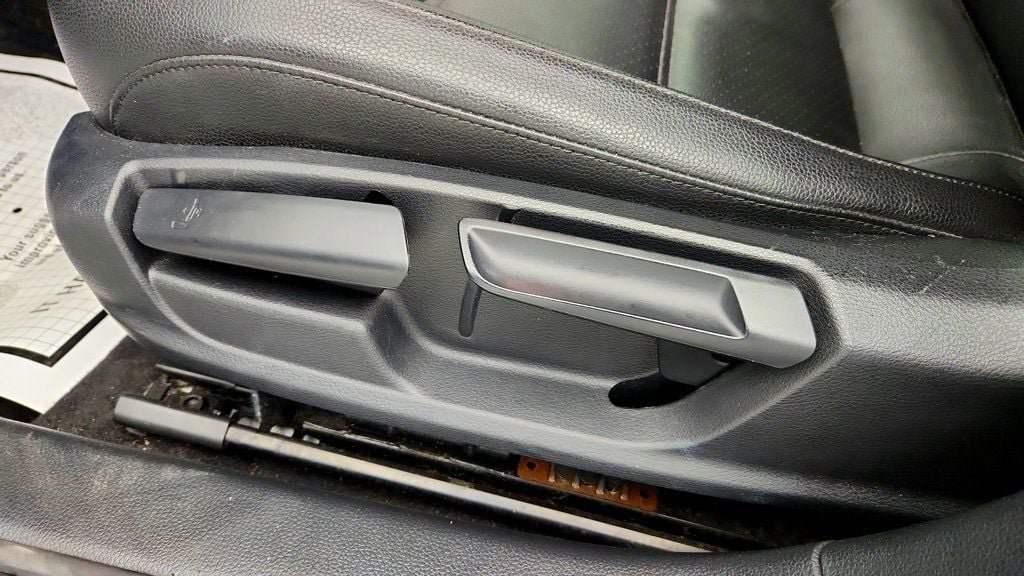 Used 2018 Volkswagen Jetta SE FWD image 12