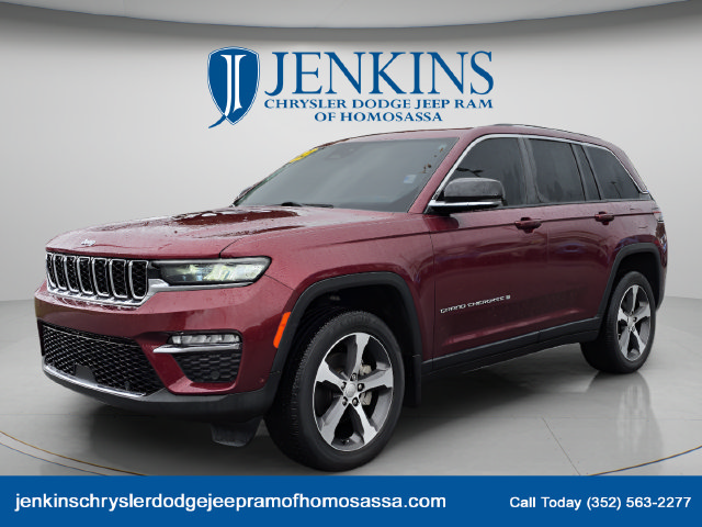 Used 2023 Jeep Grand Cherokee Limited w/ Luxury Tech Group II RWD image 10