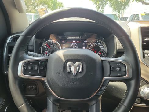 Used 2022 RAM 1500 Laramie RWD image 17