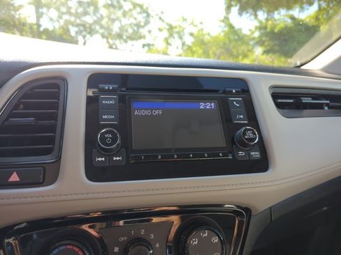 Used 2020 Honda HR-V LX image 21