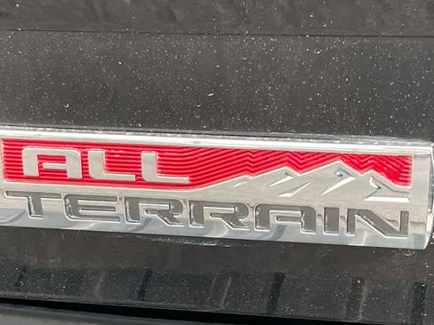 Used 2017 GMC Sierra 1500 SLT image 8