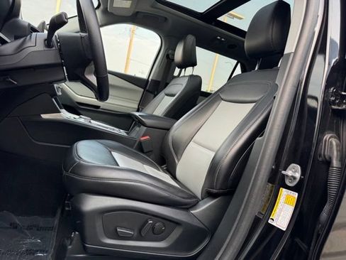 Certified 2023 Ford Explorer XLT w/ Equipment Group 202A AWD/4WD image 5