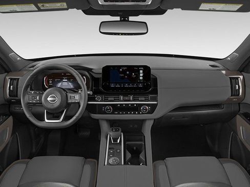 Used 2025 Nissan Pathfinder Platinum image 3