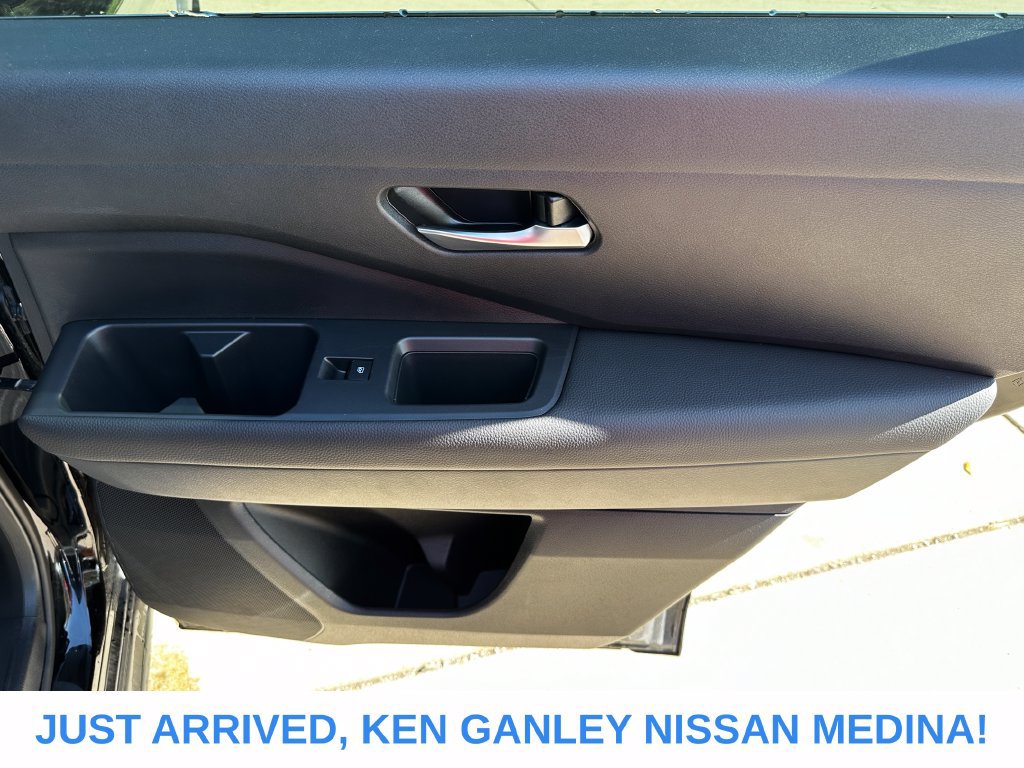 Certified 2026 Nissan Pathfinder SL AWD/4WD image 22