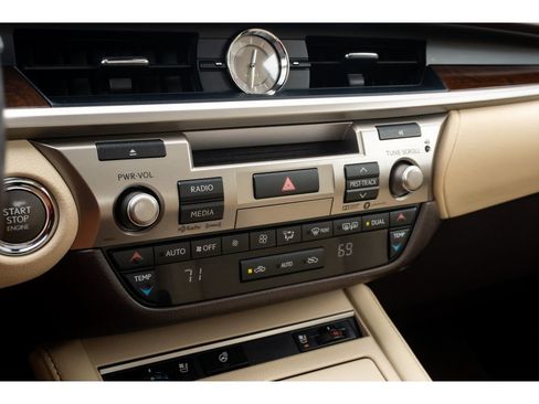 Used 2018 Lexus ES 350 w/ Navigation System Package FWD image 23