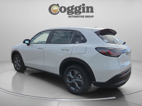 New 2026 Honda HR-V LX image 5