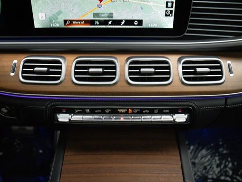 Used 2021 Mercedes-Benz Maybach GLS 600 4MATIC image 29