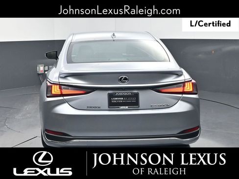 Certified 2023 Lexus ES 300h Ultra Luxury w/ Accessory Package (Z2) image 8