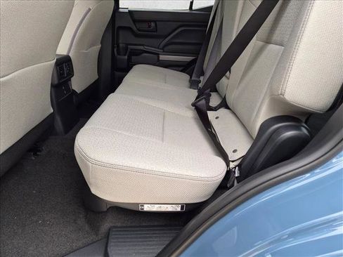New 2026 Toyota 4Runner SR5 AWD/4WD image 14