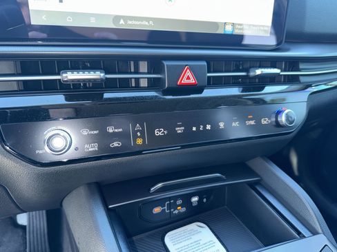 New 2026 Kia Sportage SX Prestige image 22