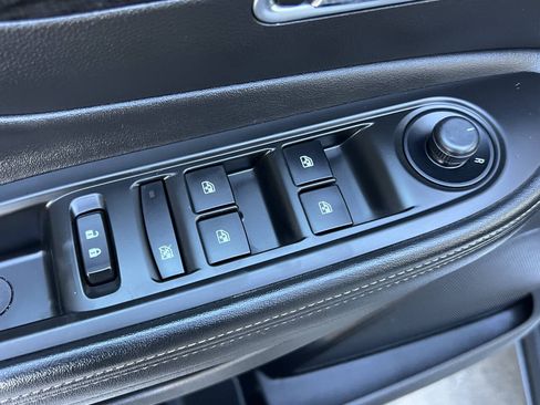 Used 2016 Buick Encore AWD image 16