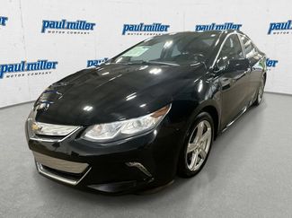 Used 2017 Chevrolet Volt LT w/ Comfort Package FWD video 1